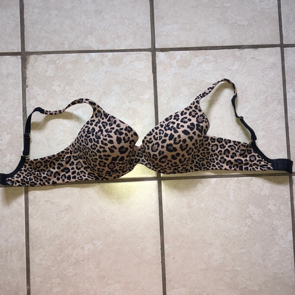 Never worn Soma bra!